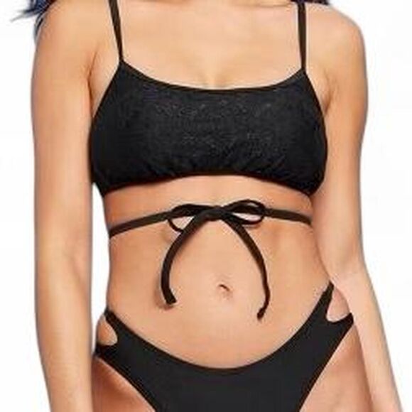 Wild Fable Size L Black Bikini Swim Top – Strappy Tie Front - Picture 1 of 4
